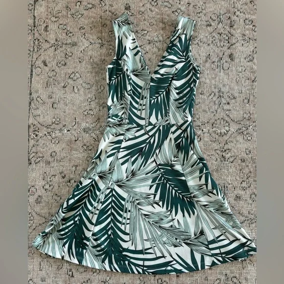 H&M summer dresses bundle palms green black white XS skater - Picture 2 of 6